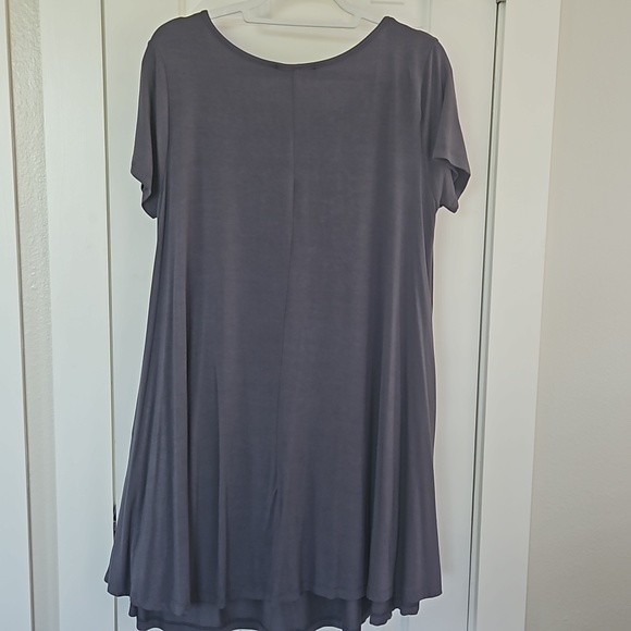 Carly Jean Bamboo dress size lg - Picture 4 of 5